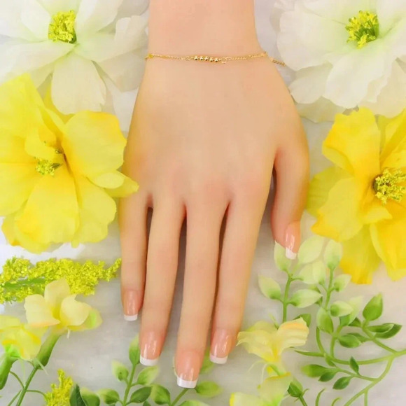 Minimalist Bracelet, Sleek & Modern Design, Women’s Fashion, YC110311-B - Picture 5 of 10